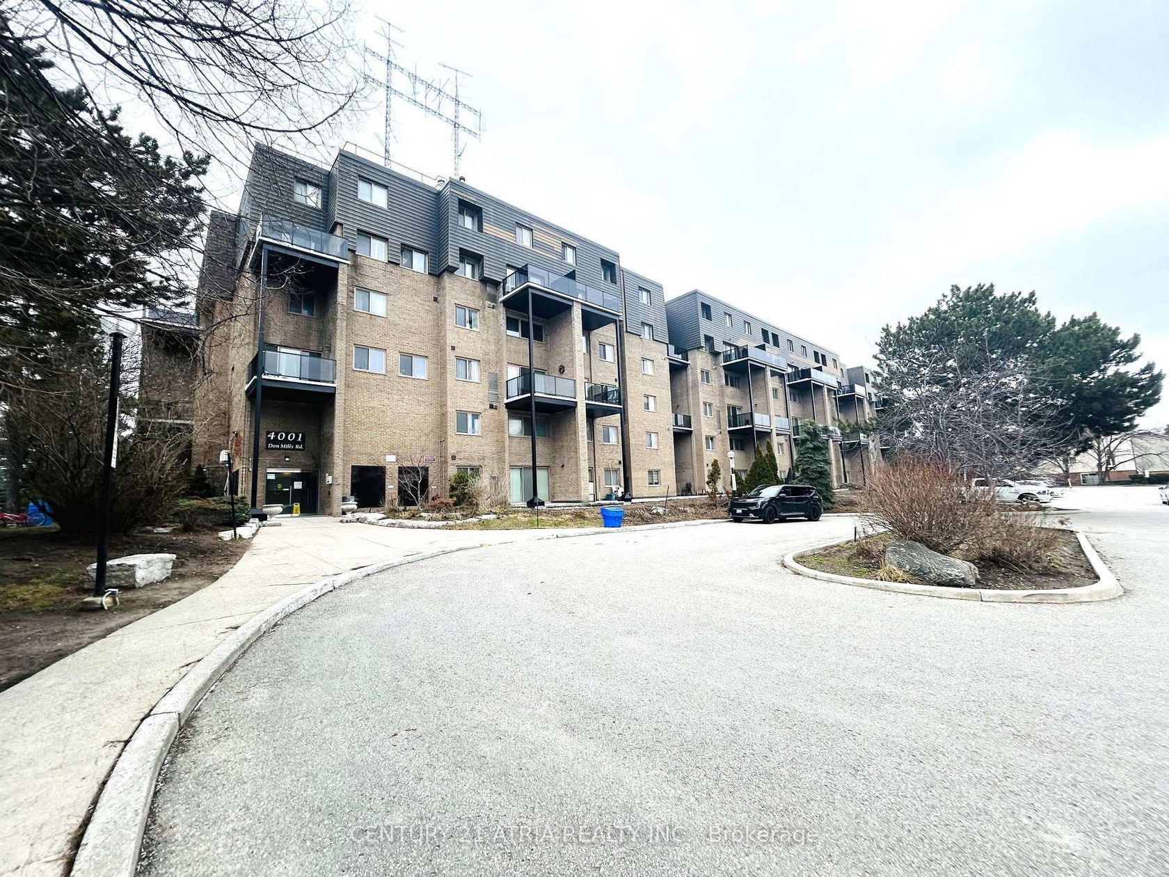 135 - 4001 Don Mills Road, Hillcrest Village, Toronto photo number 2