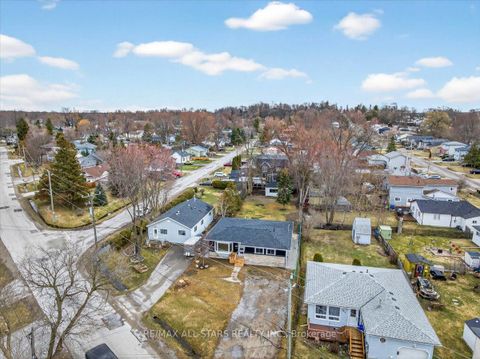 Photo 12 at 501 Lake Drive S, Keswick South, Georgina