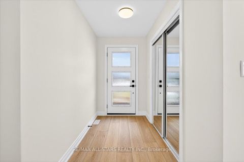 Photo 16 at 501 Lake Drive S, Keswick South, Georgina