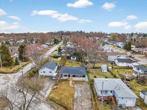 Photo 17 at 501 Lake Drive S, Keswick South, Georgina