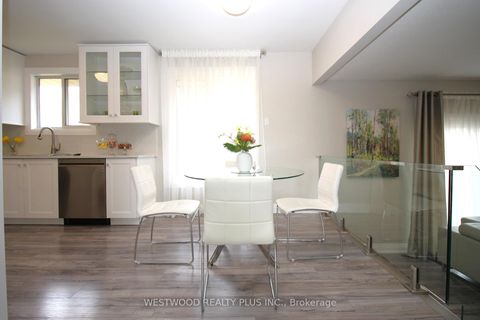 Photo 12 at 58 Maple Grove Avenue, Oak Ridges, Richmond Hill