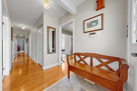 Photo 3 at 869 Vicki Drive, West Shore, Pickering