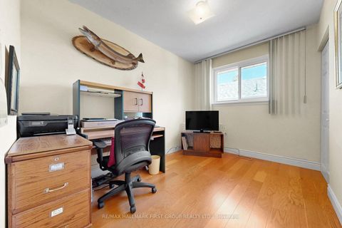 Photo 22 at 869 Vicki Drive, West Shore, Pickering