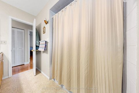 Photo 32 at 869 Vicki Drive, West Shore, Pickering