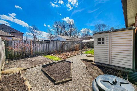 Photo 43 at 869 Vicki Drive, West Shore, Pickering