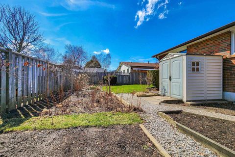 Photo 44 at 869 Vicki Drive, West Shore, Pickering