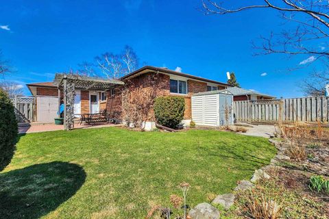 Photo 47 at 869 Vicki Drive, West Shore, Pickering