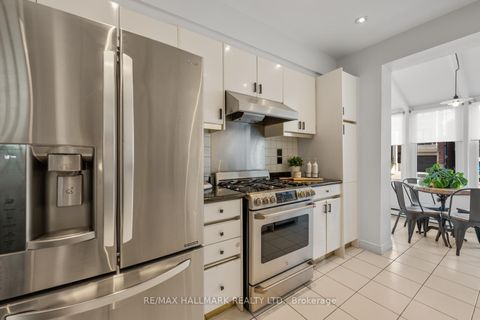 Photo 10 at 146 Roslin Avenue, Lawrence Park North, Toronto