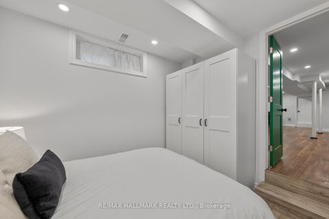 Photo 40 at 146 Roslin Avenue, Lawrence Park North, Toronto