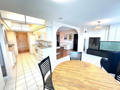 Photo 9 at 502 - 7 Townsgate Drive, Yorkhill, Vaughan