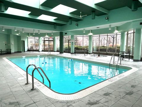 Photo 21 at 502 - 7 Townsgate Drive, Yorkhill, Vaughan