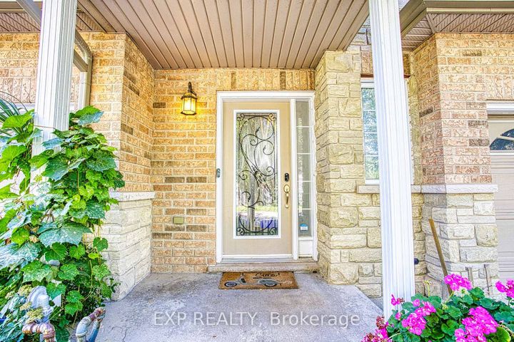 Photo 3 at 2 - 25 Ivybridge Drive, Lakeshore, Hamilton