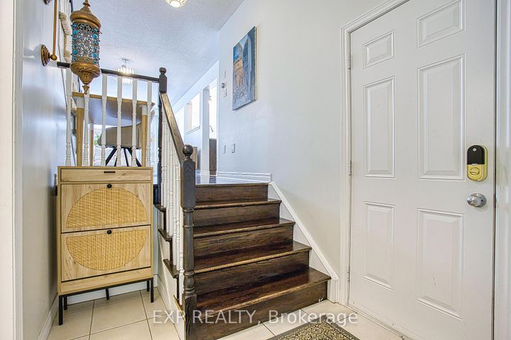 Photo 6 at 2 - 25 Ivybridge Drive, Lakeshore, Hamilton