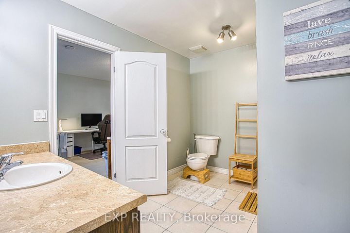 Photo 20 at 2 - 25 Ivybridge Drive, Lakeshore, Hamilton