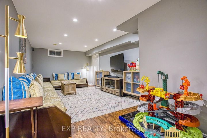 Photo 25 at 2 - 25 Ivybridge Drive, Lakeshore, Hamilton