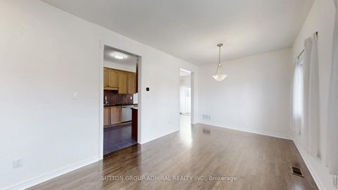 Photo 6 at 75 Lauderdale Drive, Patterson, Vaughan