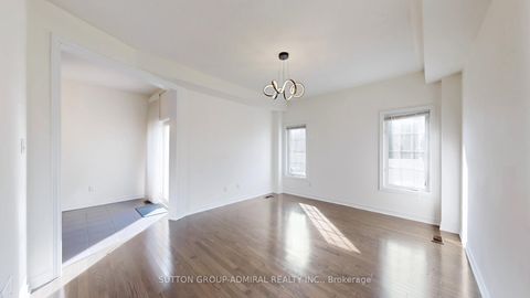 Photo 9 at 75 Lauderdale Drive, Patterson, Vaughan