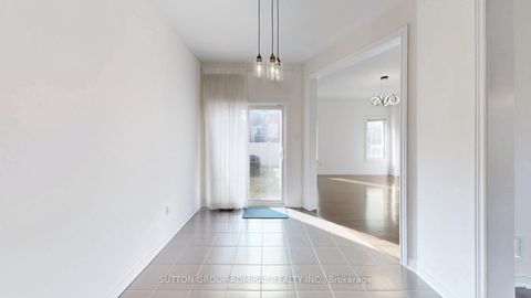 Photo 12 at 75 Lauderdale Drive, Patterson, Vaughan