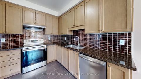 Photo 15 at 75 Lauderdale Drive, Patterson, Vaughan