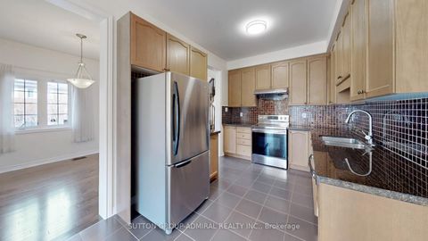 Photo 16 at 75 Lauderdale Drive, Patterson, Vaughan