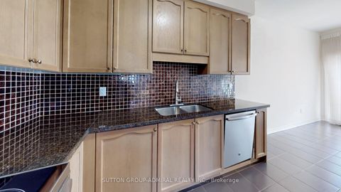 Photo 17 at 75 Lauderdale Drive, Patterson, Vaughan