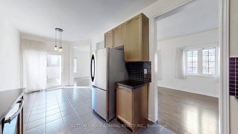 Photo 18 at 75 Lauderdale Drive, Patterson, Vaughan