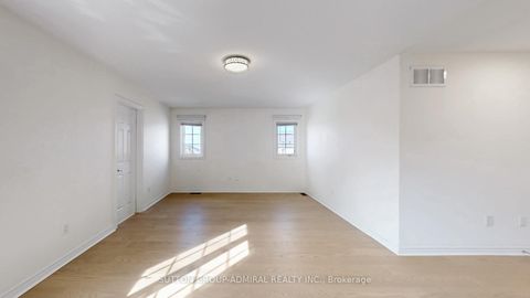 Photo 23 at 75 Lauderdale Drive, Patterson, Vaughan