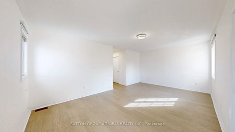 Photo 25 at 75 Lauderdale Drive, Patterson, Vaughan