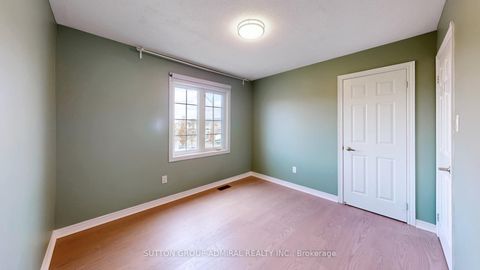 Photo 33 at 75 Lauderdale Drive, Patterson, Vaughan