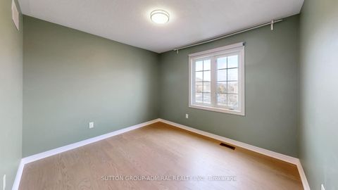 Photo 34 at 75 Lauderdale Drive, Patterson, Vaughan