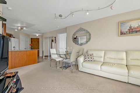 Photo 6 at 813 - 1720 Eglinton Avenue E, Victoria Village, Toronto