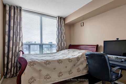 Photo 11 at 813 - 1720 Eglinton Avenue E, Victoria Village, Toronto