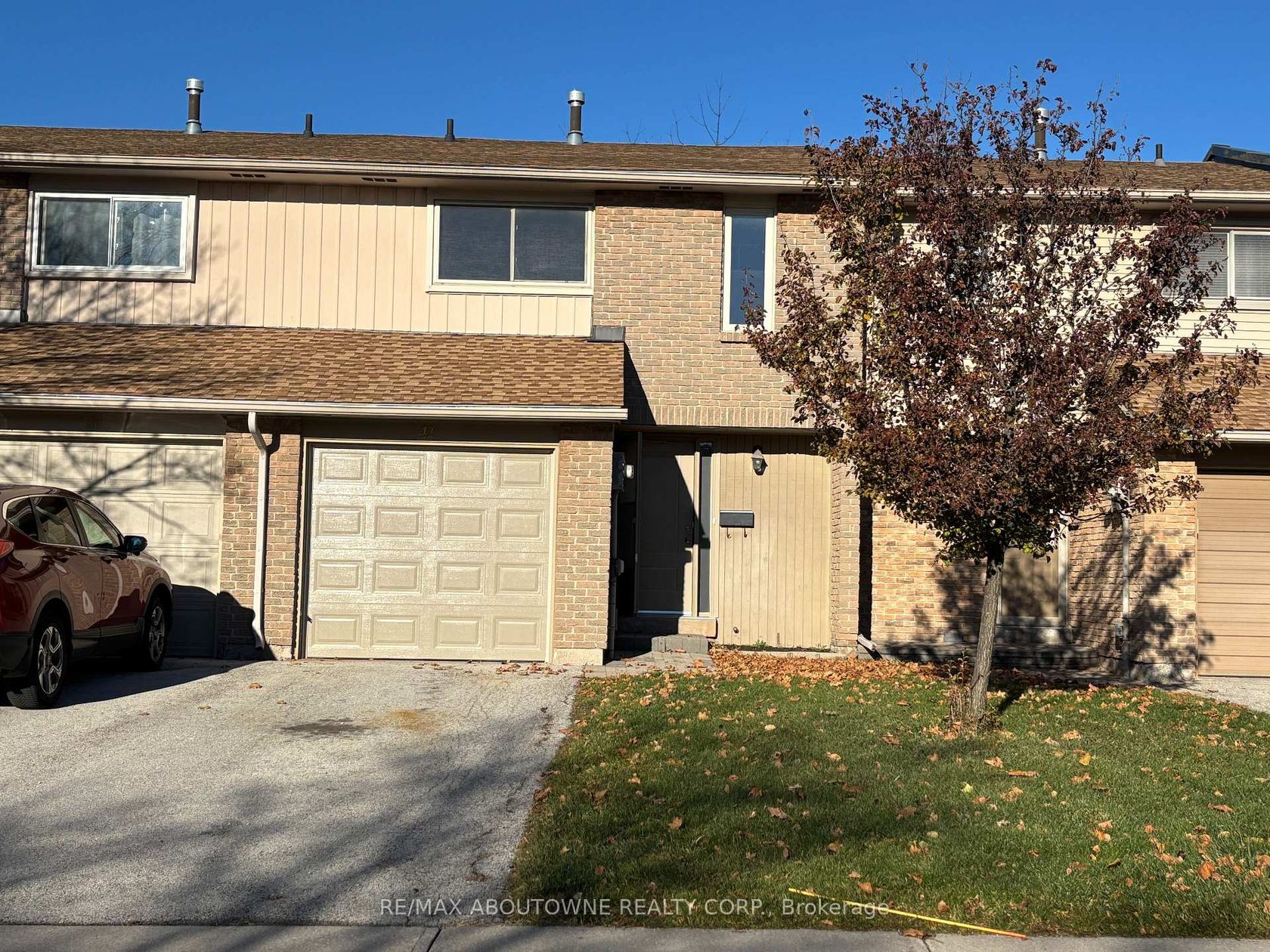 41 - 1532 Lancaster Drive, FA Falgarwood, Oakville 2