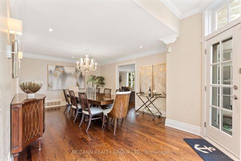 Photo 10 at 27 Strathgowan Crescent, Lawrence Park South, Toronto