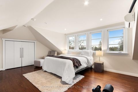 Photo 35 at 27 Strathgowan Crescent, Lawrence Park South, Toronto