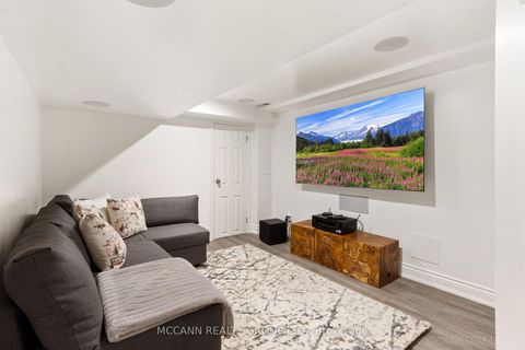 Photo 39 at 27 Strathgowan Crescent, Lawrence Park South, Toronto