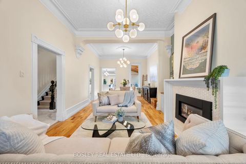 Photo 5 at 103 Manning Avenue, Bellwoods, Toronto