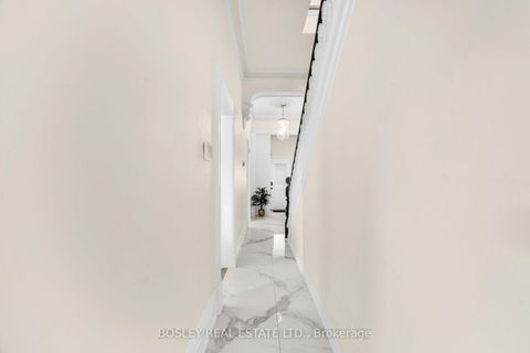 Photo 22 at 103 Manning Avenue, Bellwoods, Toronto