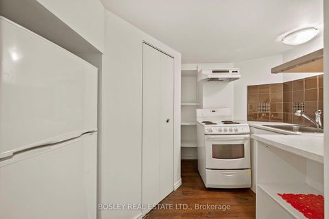 Photo 39 at 103 Manning Avenue, Bellwoods, Toronto