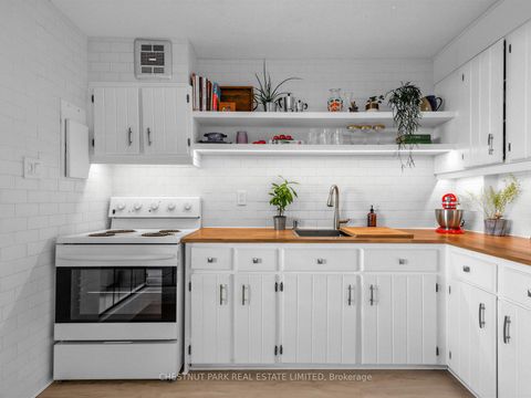 Photo 5 at 1210 - 541 Blackthorn Avenue, Eglinton West, Toronto