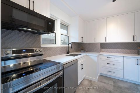 Photo 9 at 32 Kim Court, Kennedy Park, Toronto