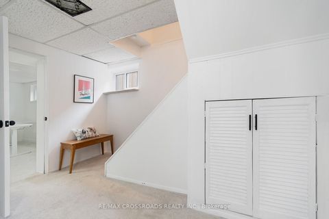 Photo 16 at 32 Kim Court, Kennedy Park, Toronto