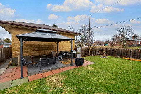 Photo 27 at 32 Kim Court, Kennedy Park, Toronto