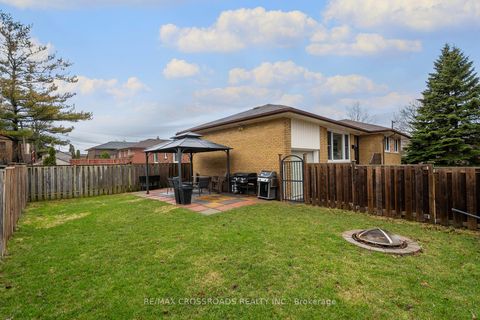 Photo 29 at 32 Kim Court, Kennedy Park, Toronto