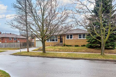 Photo 32 at 32 Kim Court, Kennedy Park, Toronto