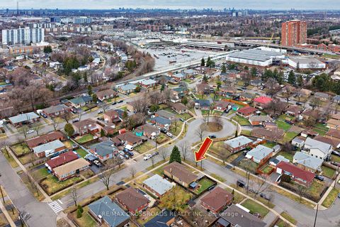 Photo 33 at 32 Kim Court, Kennedy Park, Toronto