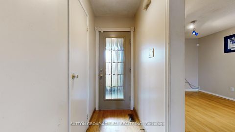 Photo 11 at 93 Patrice Crescent, Yorkhill, Vaughan