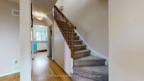 Photo 12 at 93 Patrice Crescent, Yorkhill, Vaughan