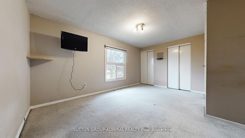 Photo 15 at 93 Patrice Crescent, Yorkhill, Vaughan