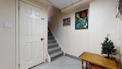 Photo 19 at 93 Patrice Crescent, Yorkhill, Vaughan